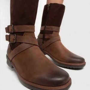 UGG Brown Waterproof Lorna Bootie Brown and Cream Shearling Boots Size 7.5